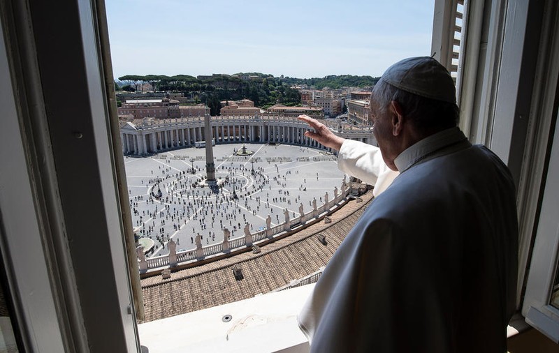 Papa Francisc i-a binecuvântat din nou pe pelerinii din Piața Sf. Petru, prima oară de la ridicarea restricțiilor