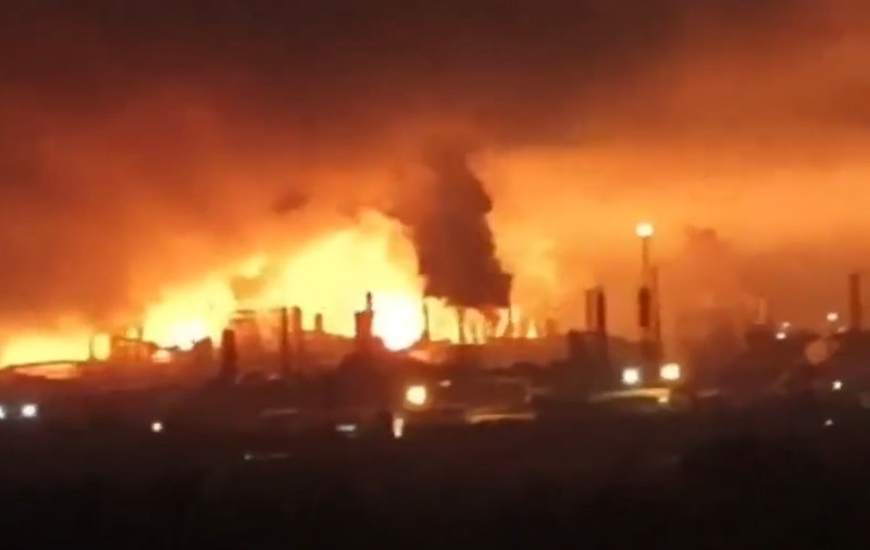Incendiu la o rafinărie din Rusia, după un atac al Ucrainei cu drone: „Pagube semnificative”