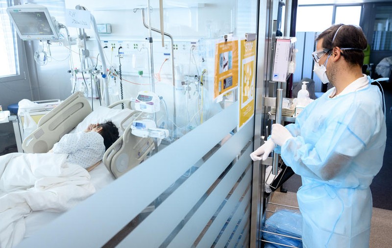 SUA au depăşit 200.000 de decese cauzate de coronavirus. Avertismentul specialiștilor
