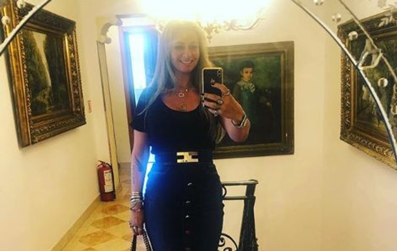Imagini emoționante cu Anamaria Prodan. De la fotografii cu mama sa, la poze cu copiii și soțul