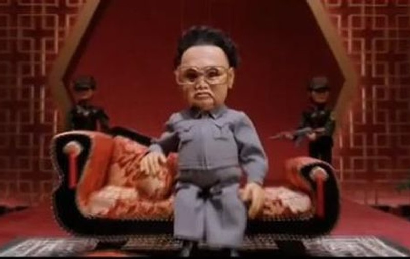 Kim Jong-Il, dictatorul-caricatură: Uite cum a fost liderul nord-coreean portretizat în seriale precum "Team America" sau "30 Rock" 