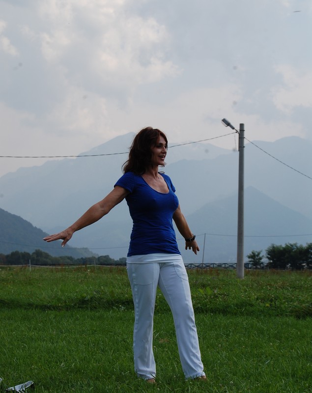 NADIA COMĂNECI/ Roata condiţiei fizice s-a învârtit, dar ea are acelaşi tonus ca în tinereţe. ^”Roata” vieţii