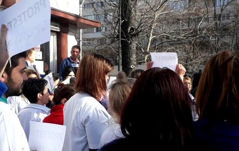 A patra  zi de proteste la Institutul "Marius Nasta" din București! Cadrele medicale susțin că salariile le scad