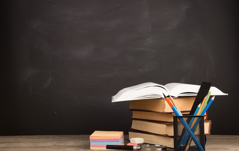 Realismul - ce trăsături și reprezentanți din literatura universală are curentul literar