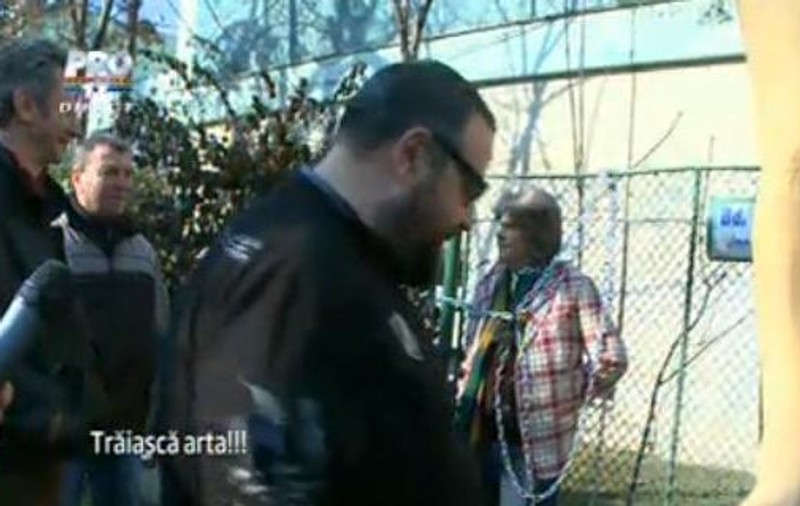 Piedone, păcălit de Măruţă, chiar de ziua lui