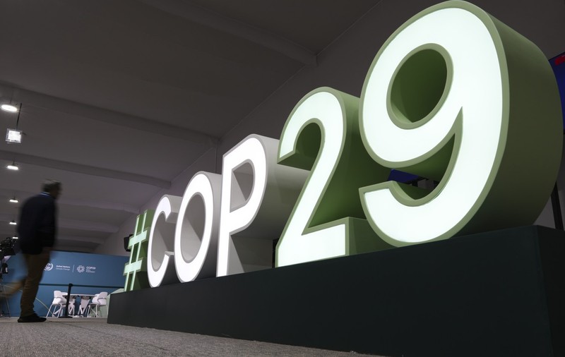Impactul schimbărilor climatice, analizat la COP29. Emisii record de carbon, topirea calotei glaciare și frica de Donald Trump
