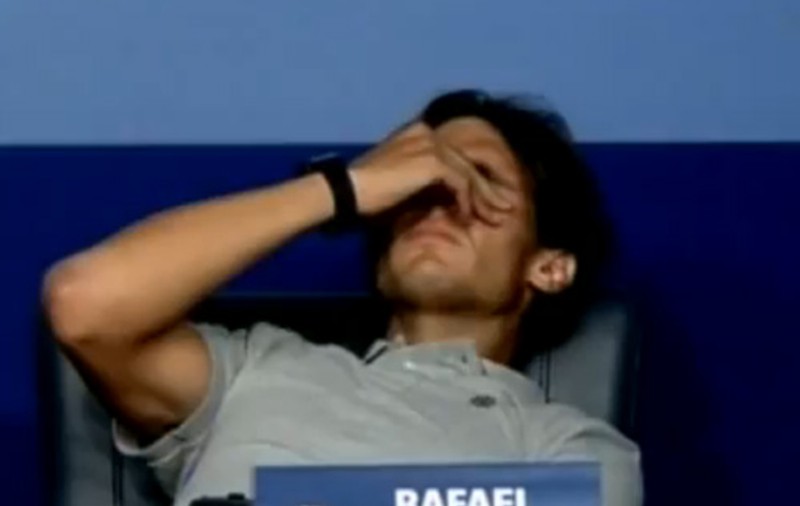 Video | Momente de groază la US Open: Nadal a căzut sub masă din cauza durerilor