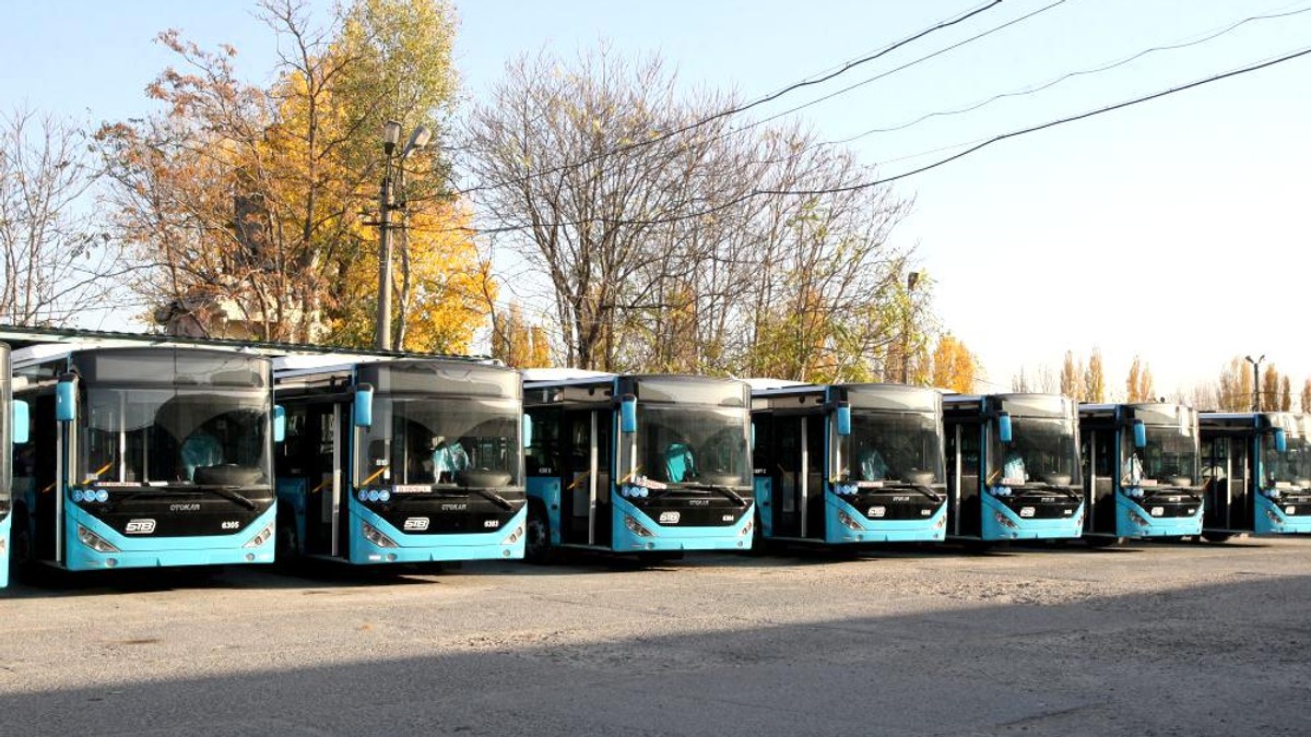 Noile autobuze achiziționate de Primăria Capitalei, probleme încă din prima zi