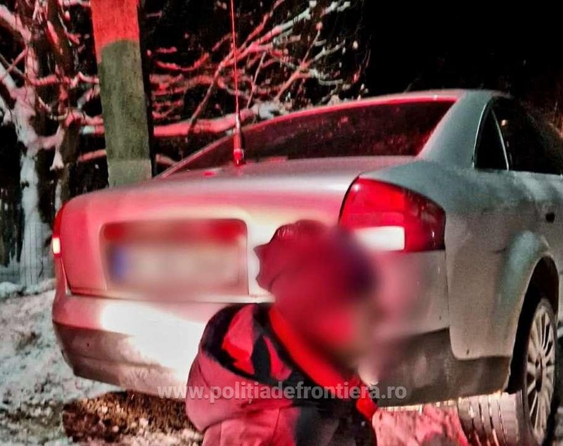 „Trage pe dreapta, că trag!”. Focuri de armă și urmărire pe zăpadă în Botoșani pentru a opri o mașină. VIDEO