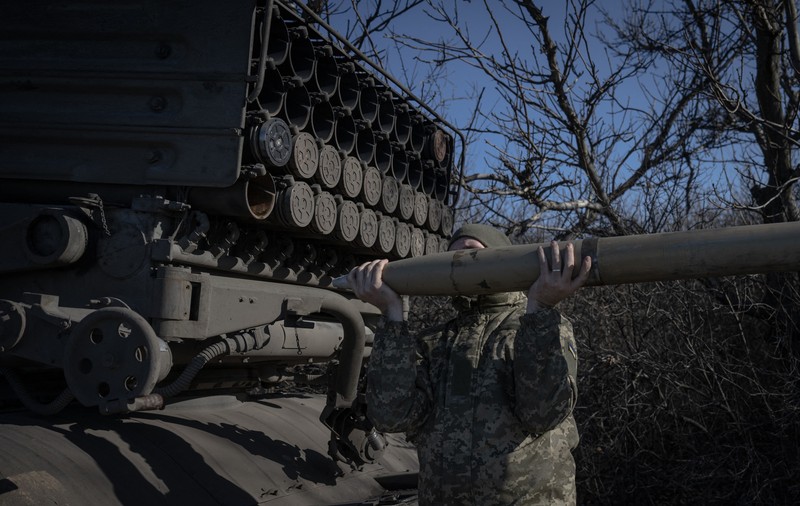 Anchetă în Ucraina privind achiziția de armament pentru armată. Oficialii spun că plângerile nu vizează sprijinul militar trimis de Occident