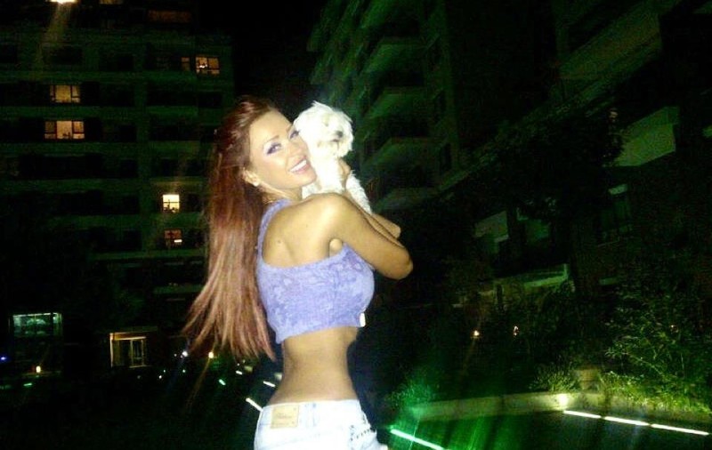 Nici o zi fără Bianca Drăguşanu! Orice poză cu ea creează isterie pe Internet! FOTO