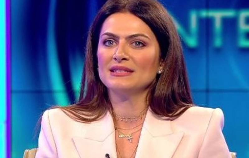 Detalii din mariajul Alexandrei Nechita, micuța Picasso. "N-o suna pe maică-mea că te omor"