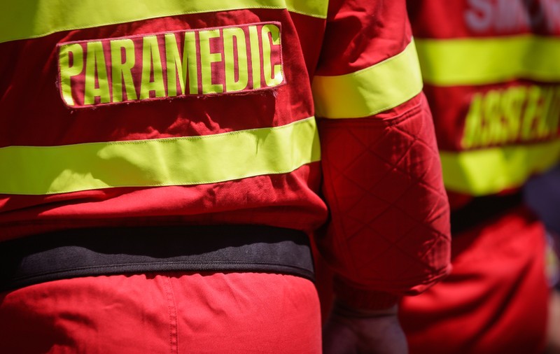Accident în Vrancea: un microbuz cu 11 persoane s-a răsturnat pe DN2. A fost activat Planul Roșu