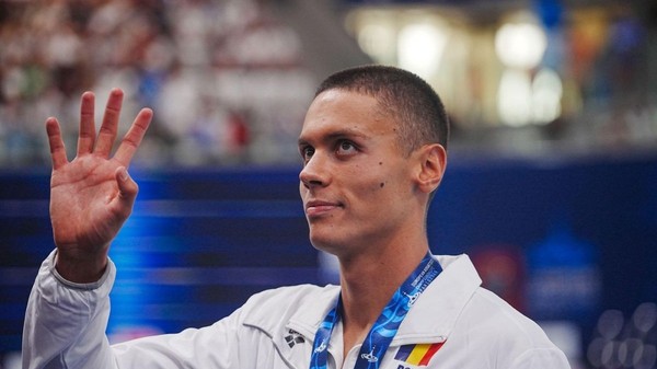 David Popovici este primul campion olimpic al natației masculine din România. Totodată, sportivul român este de patru ori campion mondial și de șase ori campion european în probele de 100 și 200 m liber. Foto: Profimedia