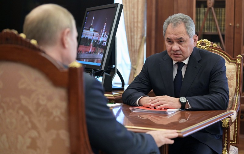 Doi oameni aflați la vârful puterii în Rusia lipsesc din spațiul public de 12 zile. Ce spun jurnaliștii de investigație ruși despre absența lui Serghei Șoigu