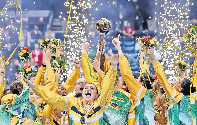 Samba do Brasil! Sud-americancele sunt în premieră campioane mondiale la handbal feminin
