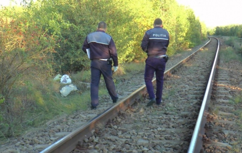 Accident feroviar la Bârlad. O femeie a murit după ce a fost lovită de tren, concubinul acesteia s-a salvat în ultima clipă