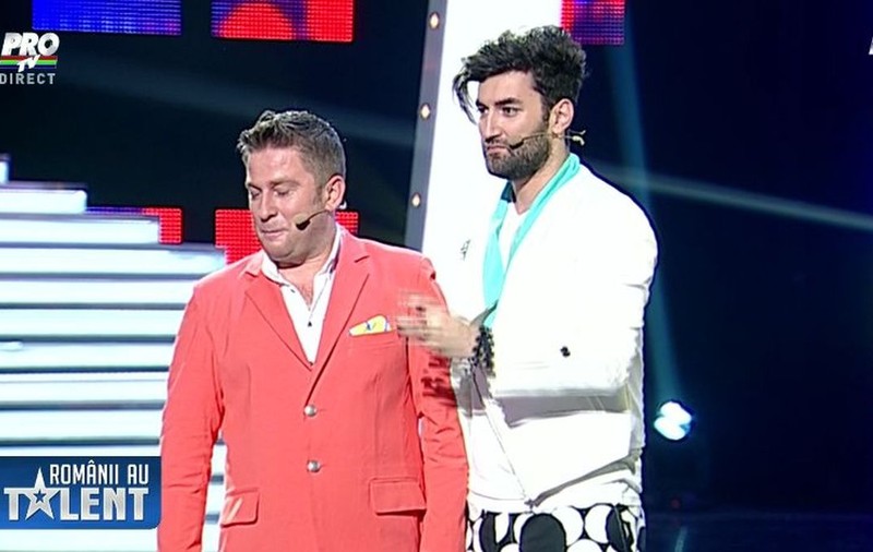 ROMÂNII AU TALENT! SURPRIZĂ! BARTOŞ şi SMILEY au prezentat-o pe ANDRA, dar în LOCUL EI a APĂRUT ALTCINEVA!