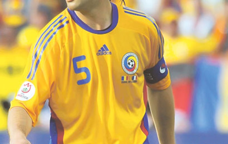 Chivu a avut scarlatină şi a vrut să se lase de fotbal