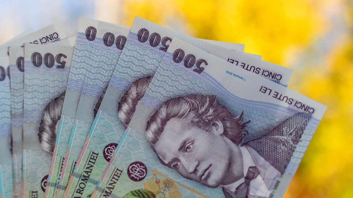 Multe bancnote de 500 de lei