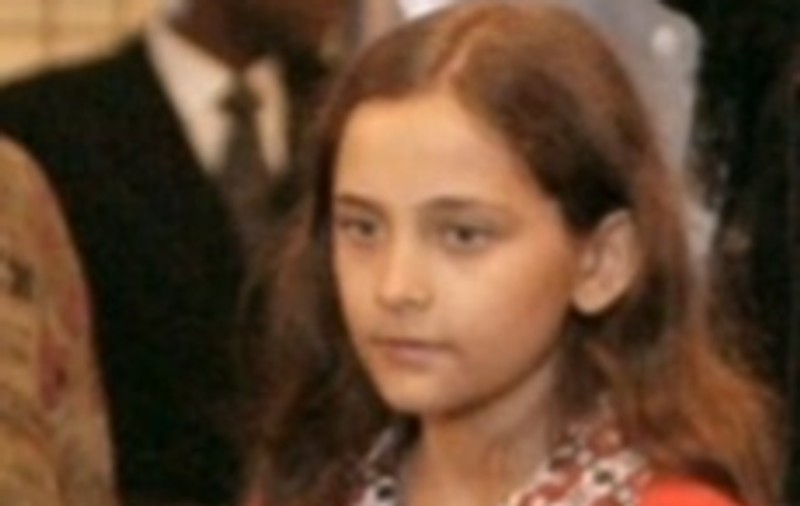 Fetiţa lui Michael, înfrumuseţată de stilistul Madonnei