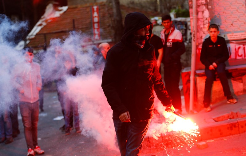 Proteste violente în Istanbul. Poliția a intervenit cu gaze lacrimogene / GALERIE FOTO