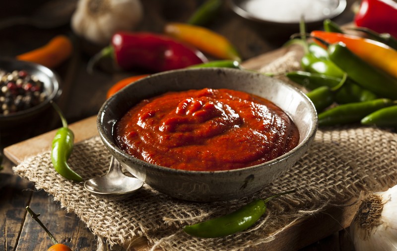 Ce este sosul Sriracha și cum se prepară