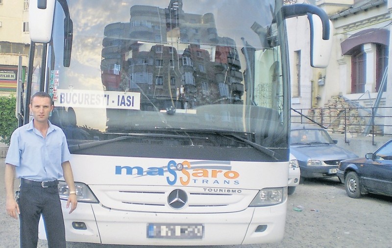 Şoferul care a adus-o pe Monica la Bucureşti: "Dacă făceam un popas, muream înghiţiţi de ape"