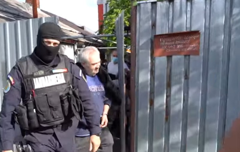 Vasile Lavric, supranumit „Mâncătorul de femei”, trimis în judecată pentru uciderea soției sale