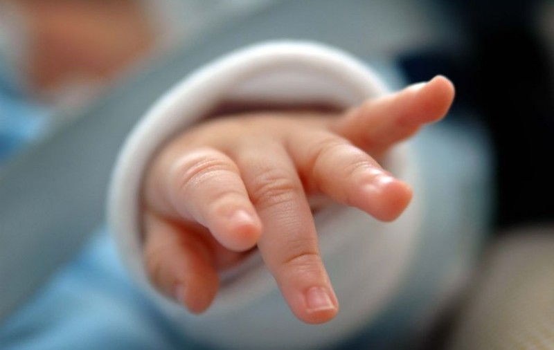 Bacteriile din spital fac încă o victimă. Un nou născut din Neamţ, în stare gravă după ce a fost infectat cu Klebsiella