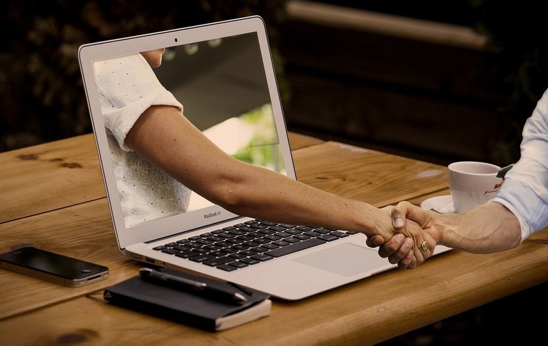 Piața imobiliară se adaptează la COVID: Primul târg online începe azi