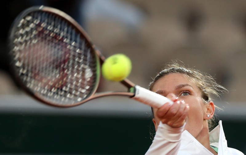 Simona Halep s-a calificat în turul II la Roland Garros. Cine este următoarea adversară a româncei