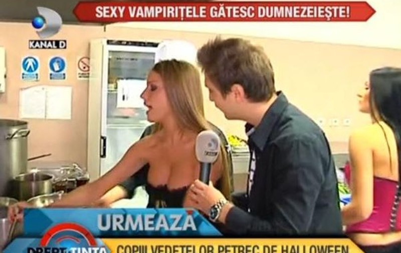 Fetele care au prezentat vremea în Libertatea Florentina Raicu şi Raluca Dumitru, puse la gătit | FOTO