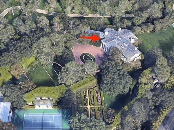 Proprietatea Warner deținută de Bezos în Beverly Hills/ Google Maps