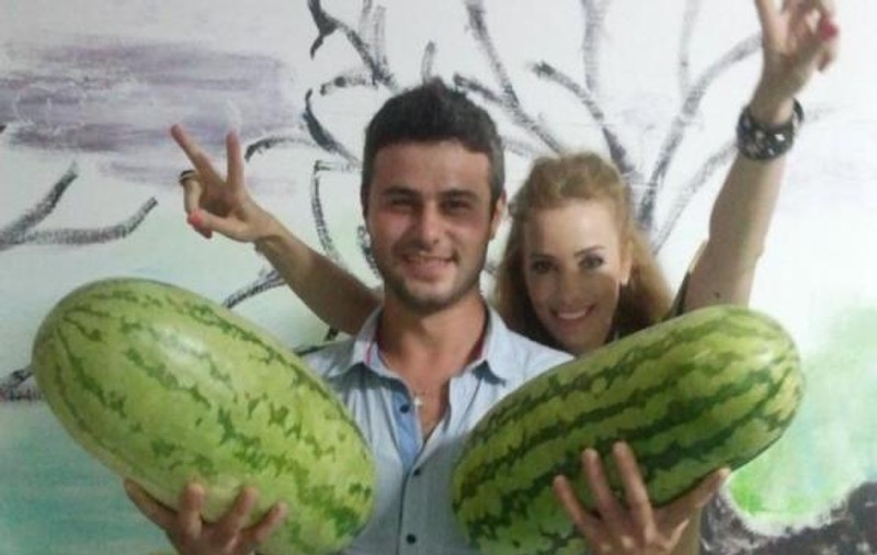Annes face cură de pepeni