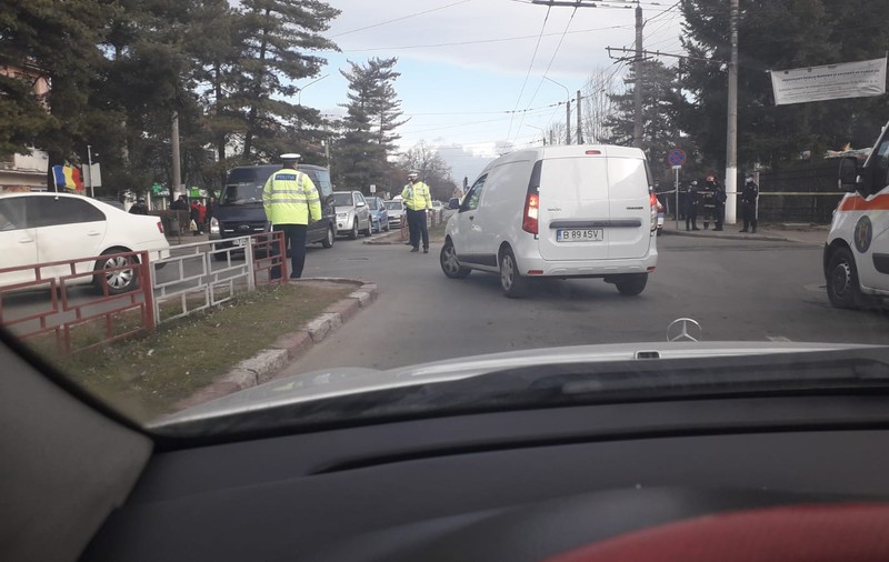 Alertă falsă cu bombă la o şcoală din Târgu Jiu. Elevul care a sunat la 112, găsit de poliție