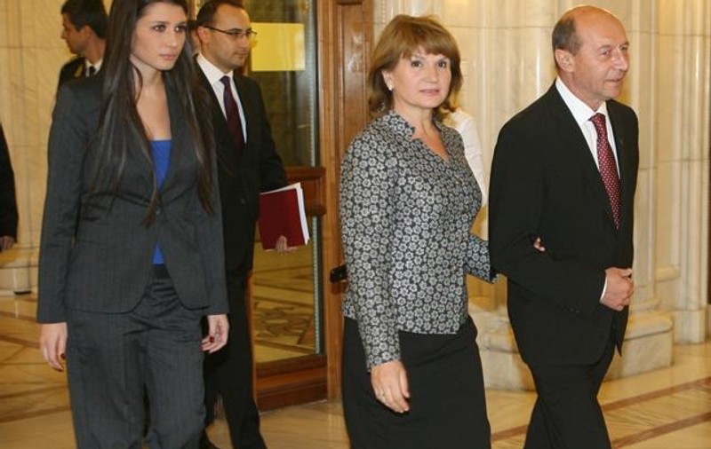 Elena Băsescu despre familie: "Tatăl meu a fost model pentru mine. Mama e stâlpul familiei"