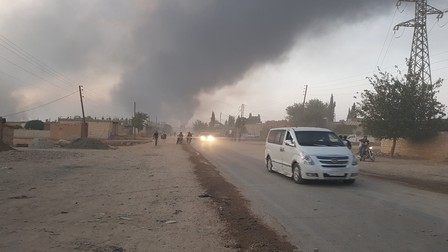 A treia zi a ofensivei Turciei în Siria. Ankara anunță primele victime. Mii de oameni, forțați să se refugieze din cauza conflictului
