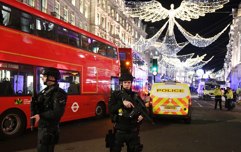 UPDATE | Alertă în centrul Londrei! Stația de metrou Oxford Circus a fost închisă