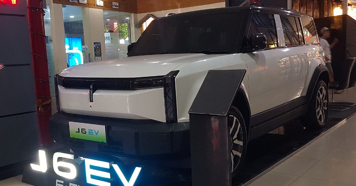 O mașină electrică cu numele de model Chery J6 Electric Vehicle, realizată de compania chineză Chery.