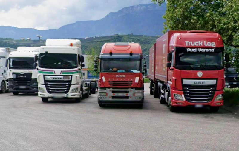 Șofer român de TIR, ucis într-o parcare din Italia. Un coleg camionagiu, tot român, a fost arestat