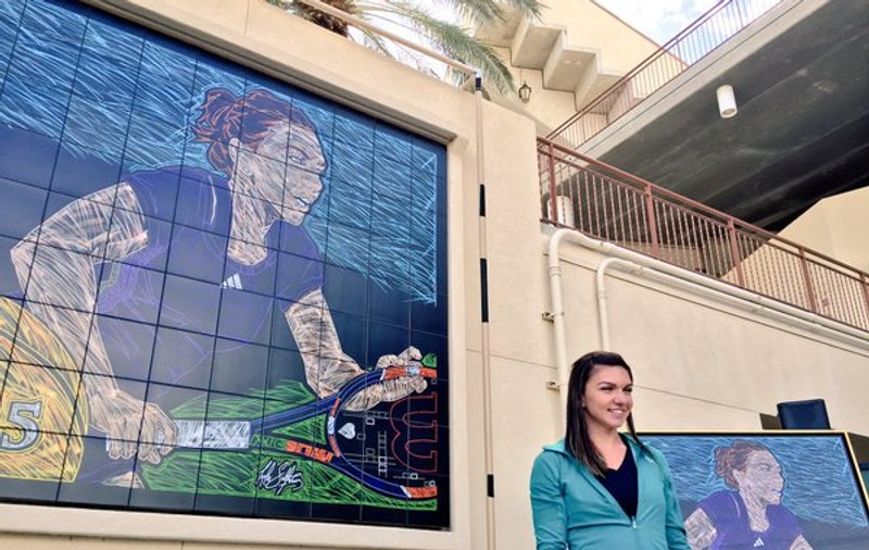 Chipul Simonei Halep este pe toate zidurile la Indian Wells. ^Numărul 5 WTA și-a aflat traseul la turneul american / VIDEO
