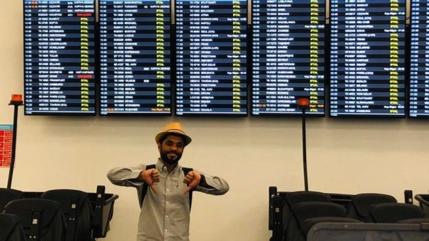 Khalid și soția lui au stat două zile pe aeroportul din Istanbul