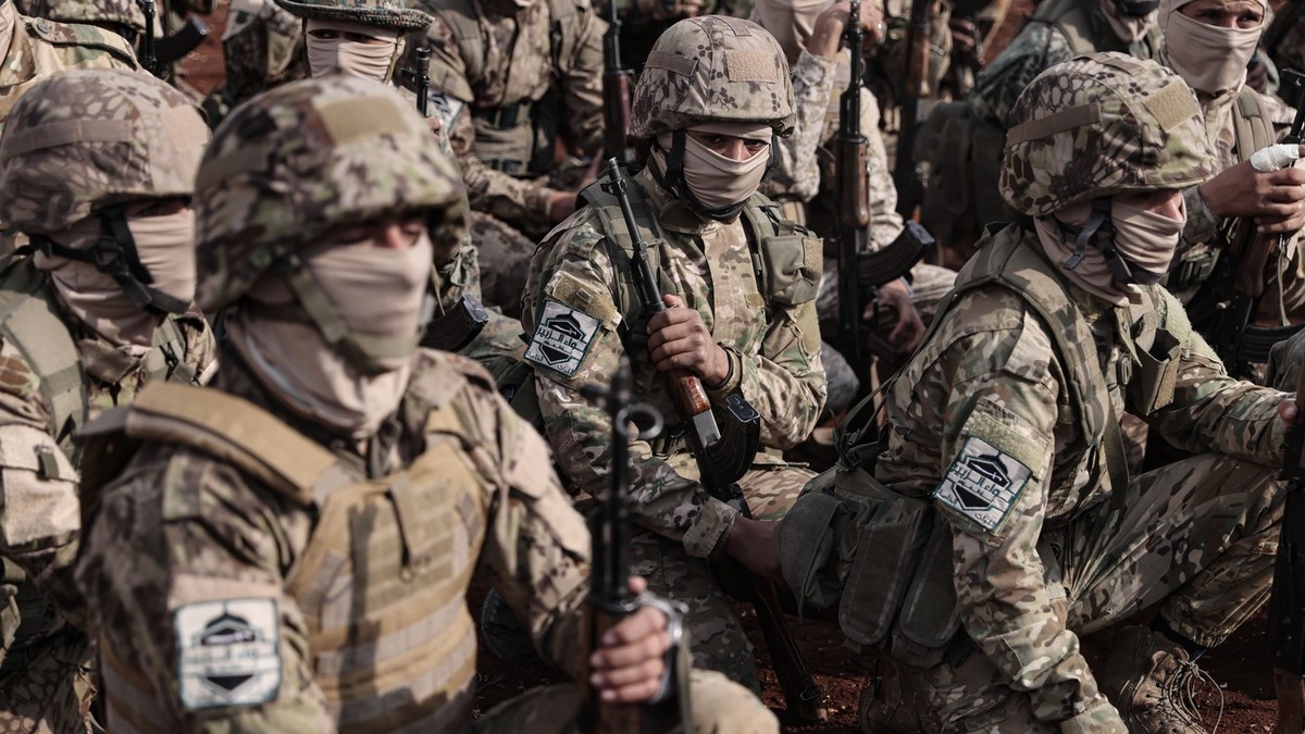 Luptători ai Hay'at Tahrir al-Sham Foto: Profimedia
