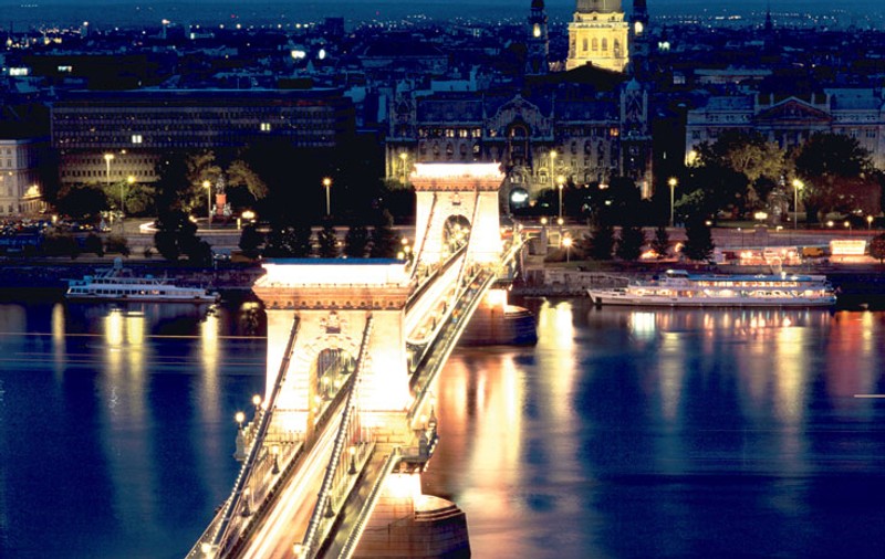 Revelion la Budapesta, 275 €