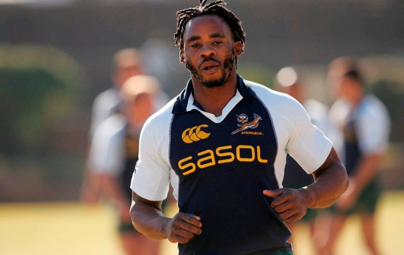 A fost împuşcat mortal fostul jucător de rugby Solly Tyibilika