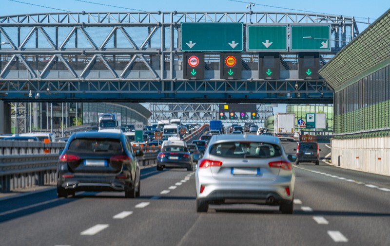 Vergilius Plus, noul sistem care monitorizează șoferii pe autostrăzile din Italia. Ce trebuie să știe românii care merg acolo în vacanță