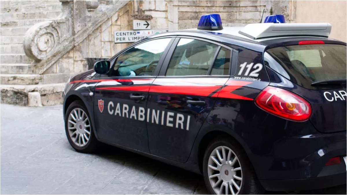 Mașină de carabinieri.