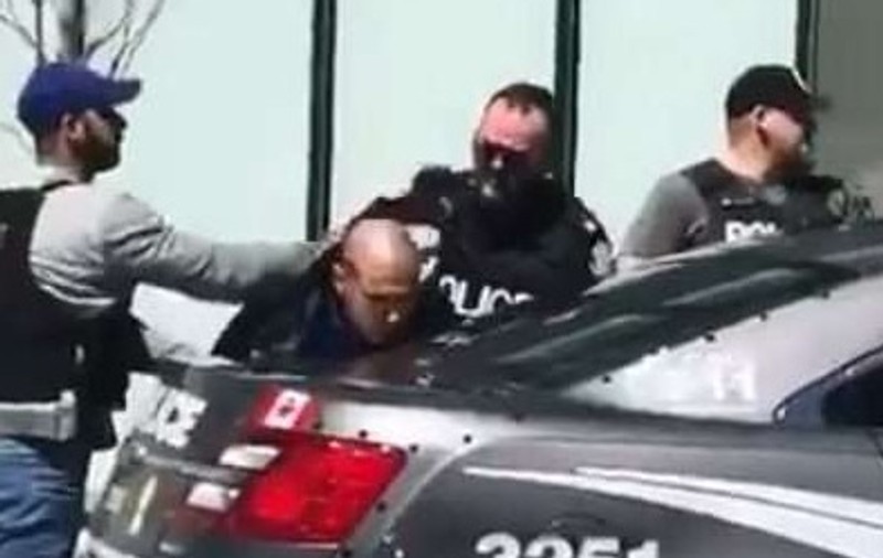 VIDEO / Momentul arestării șoferului care a intrat cu un vehicul în mulțime, în Toronto