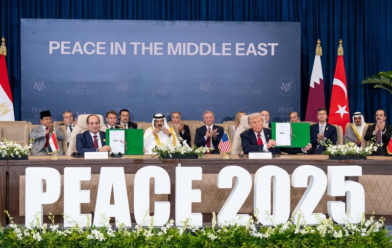 Donald J. Trump Pacificatorul - în curând, guvernator onorific al Noii Gaze